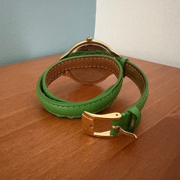 Michael Kors Double Wrap Watch in Green Leather - Picture 2 of 3